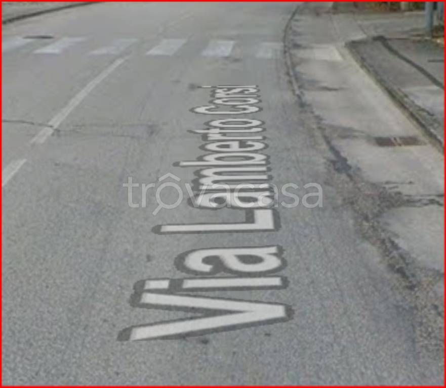 ufficio in vendita a Fabriano