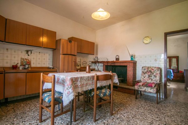 appartamento in vendita a Fabriano in zona San Giovanni