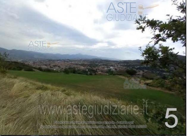 terreno agricolo in vendita a Fabriano