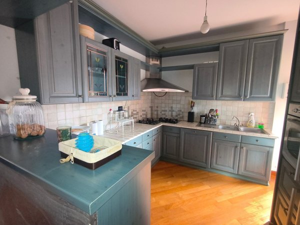 casa indipendente in vendita a Fabriano in zona Albacina