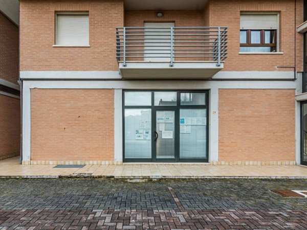 negozio in vendita a Fabriano