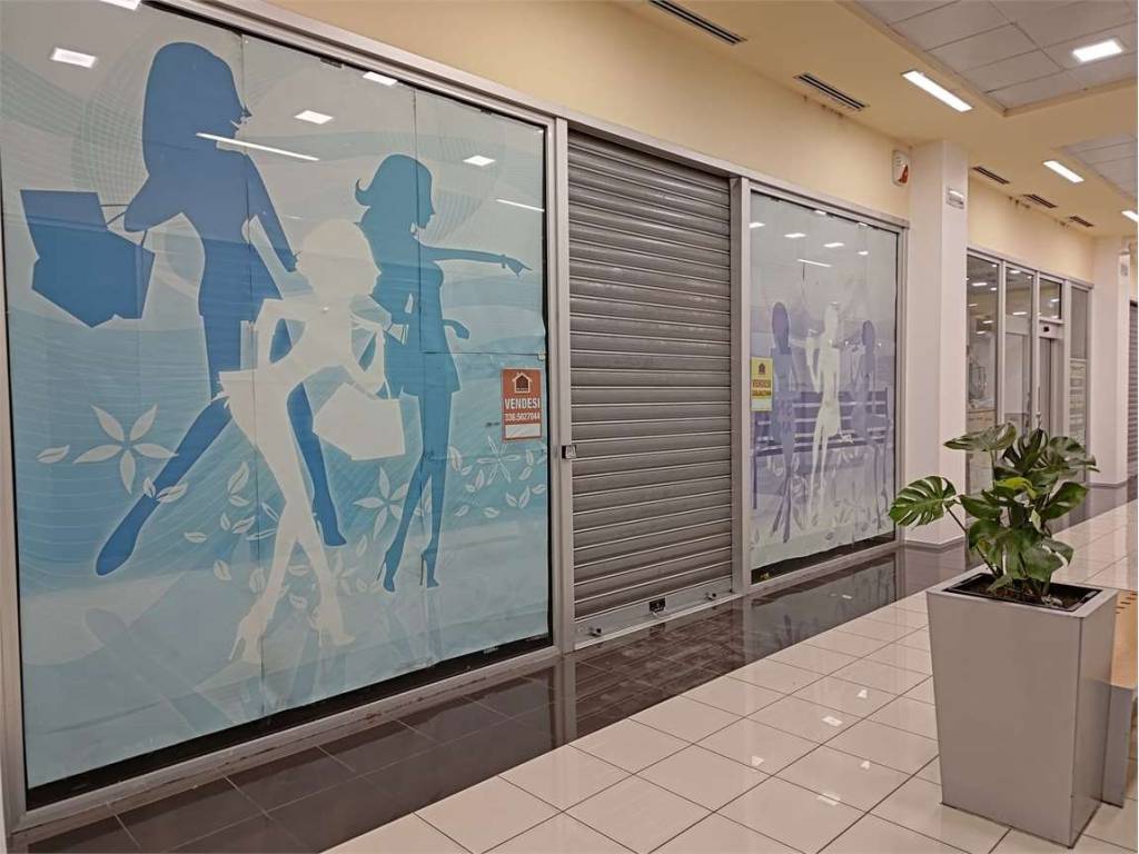 negozio in vendita a Fabriano