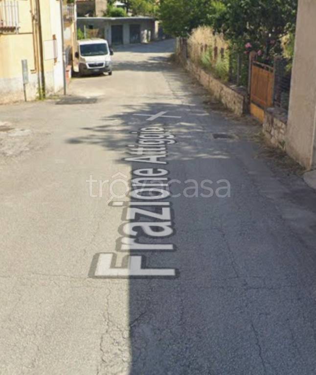 appartamento in vendita a Fabriano in zona Attiggio