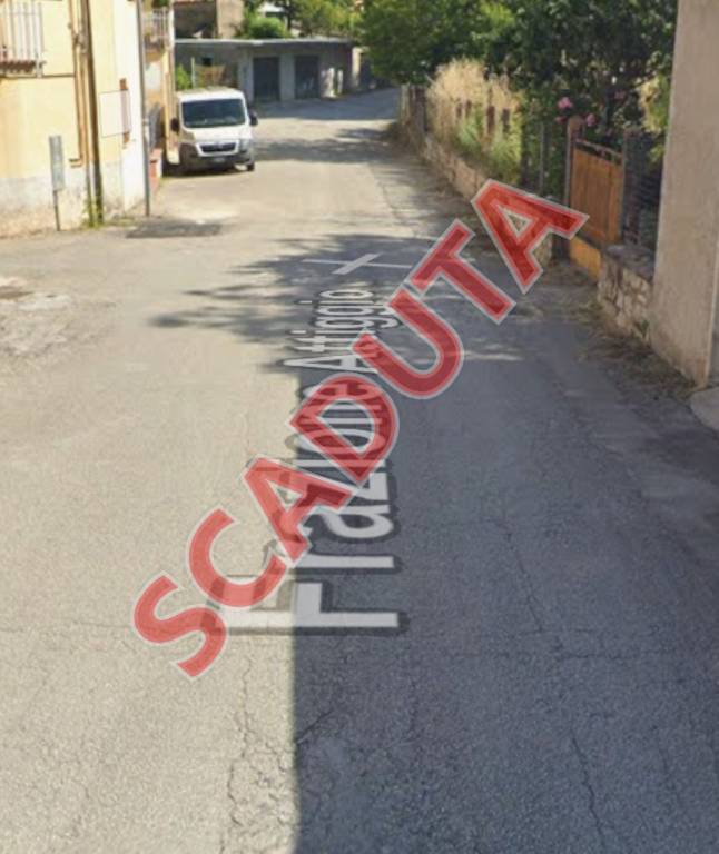 appartamento in vendita a Fabriano in zona Attiggio