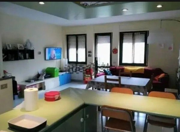 casa indipendente in vendita a Fabriano