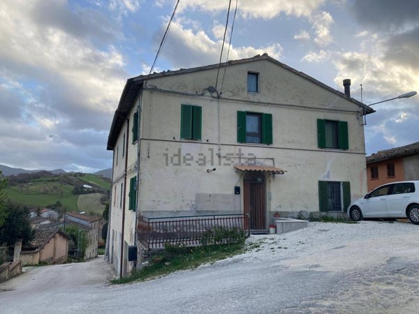appartamento in vendita a Fabriano in zona San Michele