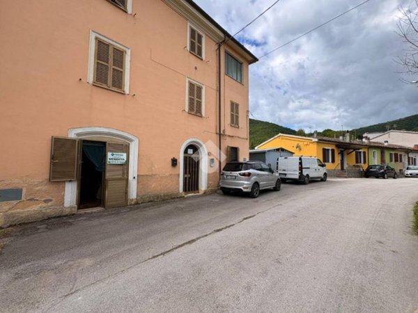 appartamento in vendita a Fabriano in zona Campodiegoli