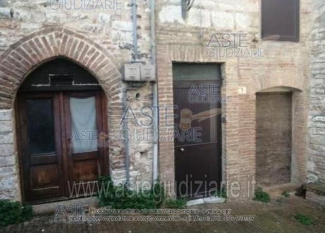 appartamento in vendita a Fabriano in zona Albacina