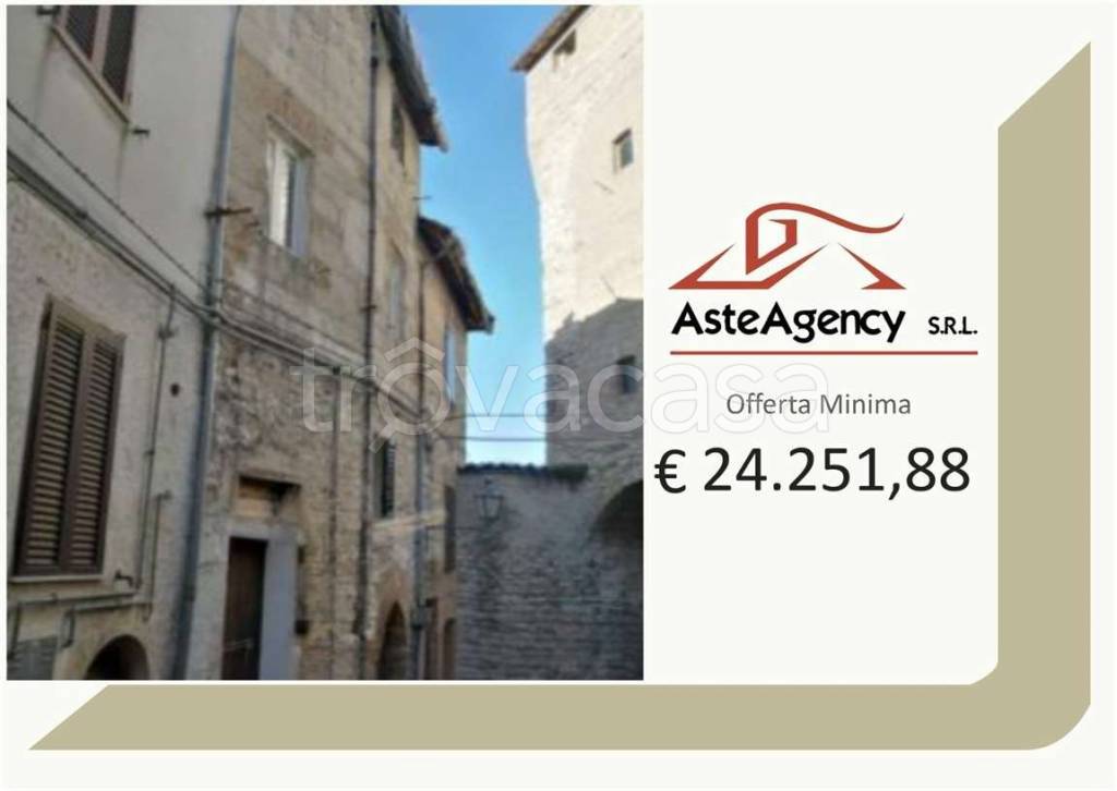 appartamento in vendita a Fabriano in zona Borgo Tufico