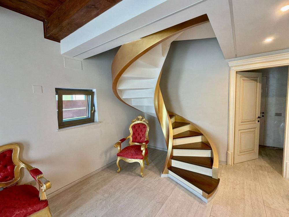 casa indipendente in vendita a Fabriano in zona Borgo Tufico