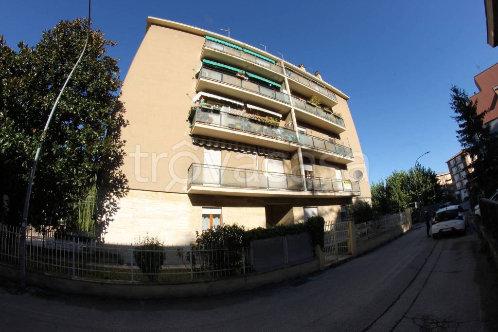 appartamento in vendita a Fabriano