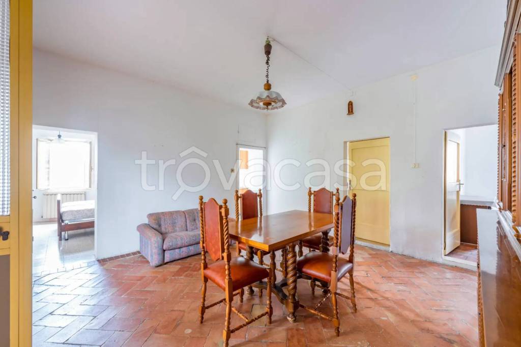 casa indipendente in vendita a Fabriano in zona Collamato