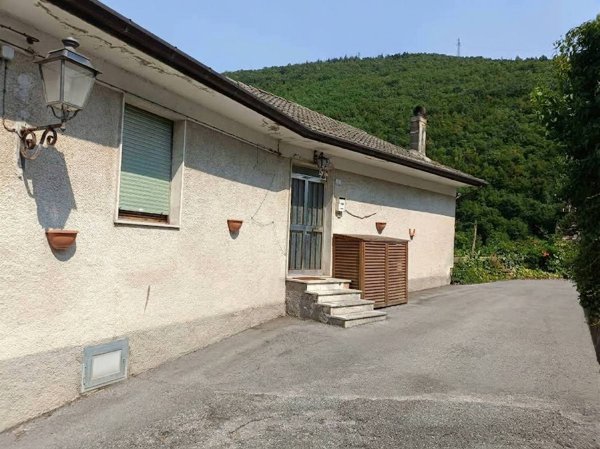appartamento in vendita a Fabriano in zona Cancelli