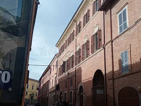 ufficio in vendita a Fabriano