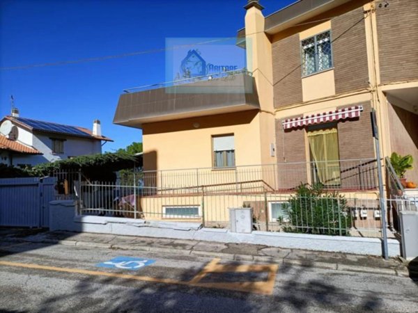 appartamento in vendita a Falconara Marittima in zona Falconara Alta