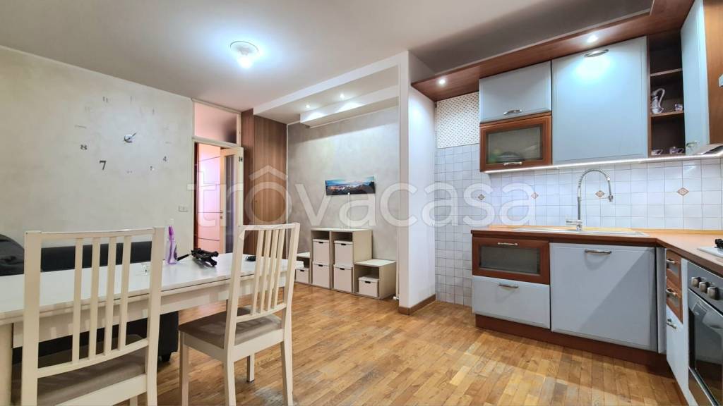 appartamento in vendita a Falconara Marittima