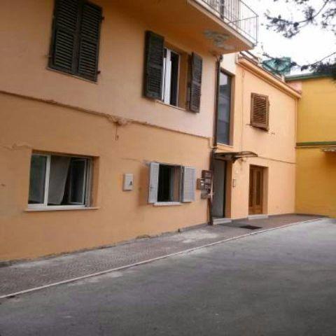 appartamento in vendita a Falconara Marittima
