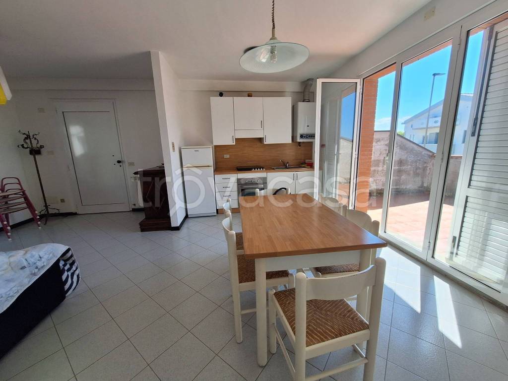 appartamento in vendita a Falconara Marittima