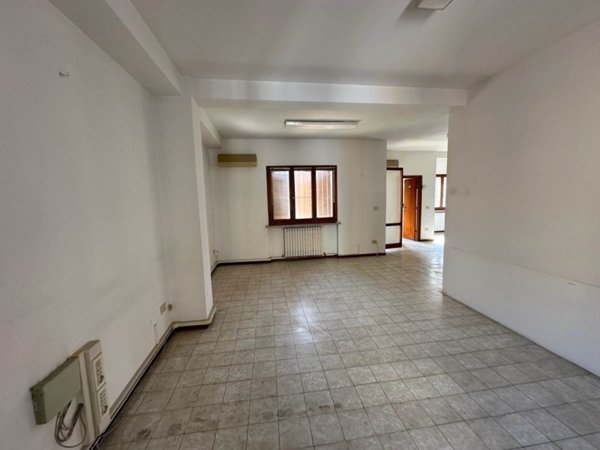 appartamento in vendita a Falconara Marittima