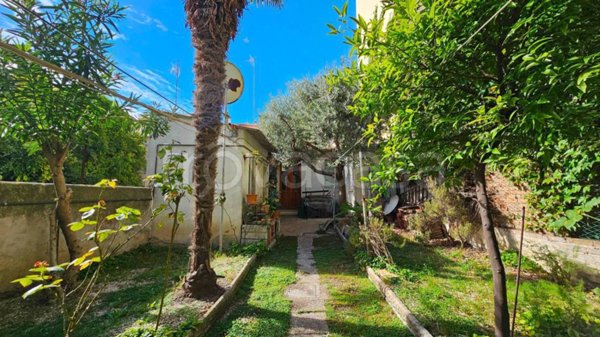 casa indipendente in vendita a Falconara Marittima