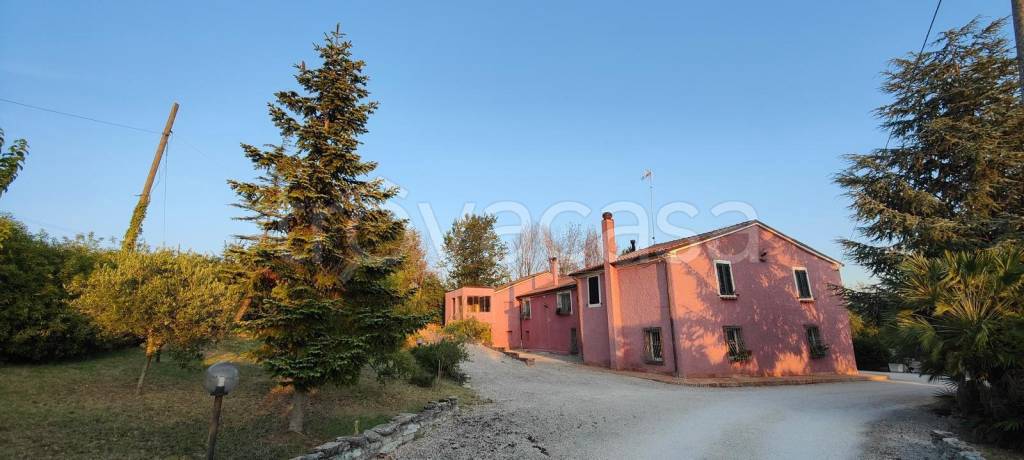 casa indipendente in vendita a Falconara Marittima