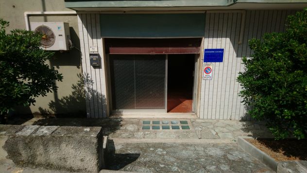 casa indipendente in vendita a Falconara Marittima