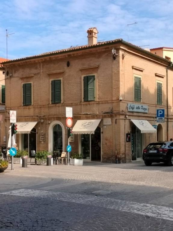 appartamento in vendita a Falconara Marittima