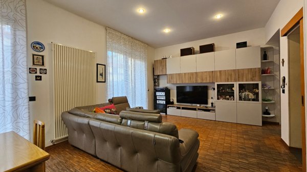 casa indipendente in vendita a Falconara Marittima