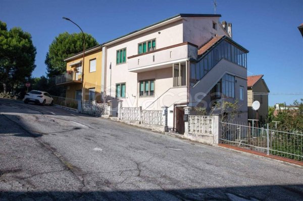 appartamento in vendita a Falconara Marittima