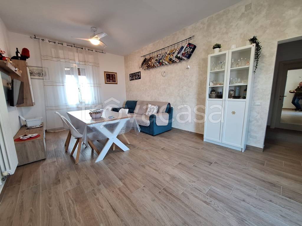appartamento in vendita a Falconara Marittima