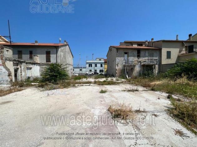 terreno edificabile in vendita a Falconara Marittima