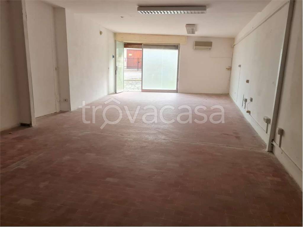 casa indipendente in vendita a Falconara Marittima
