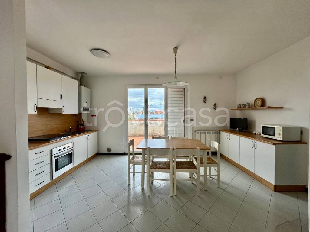 appartamento in vendita a Falconara Marittima