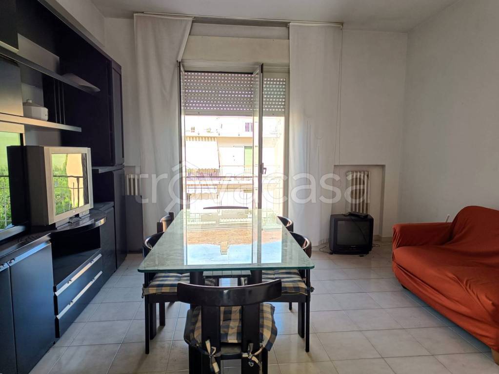 appartamento in vendita a Falconara Marittima in zona Castelferretti
