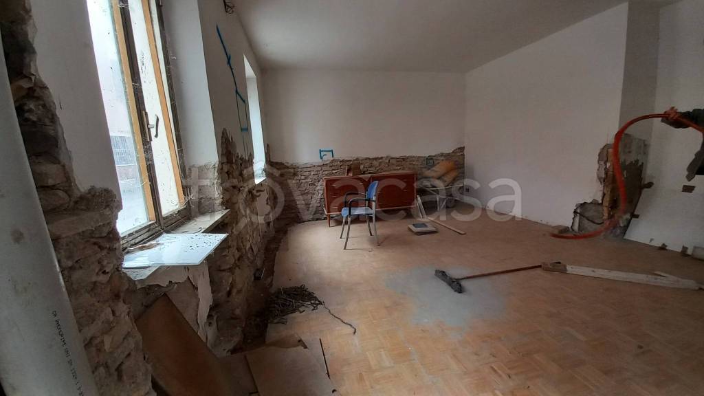 casa indipendente in vendita a Falconara Marittima