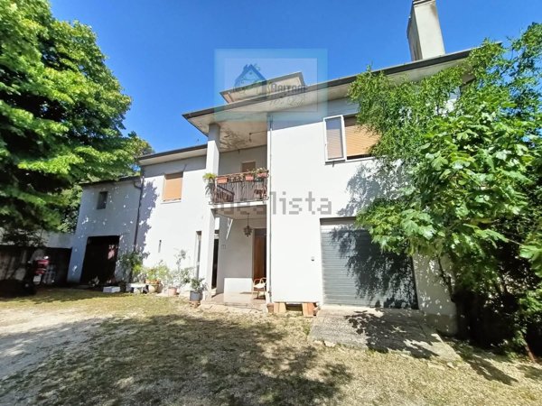 casa indipendente in vendita a Falconara Marittima in zona Falconara Alta