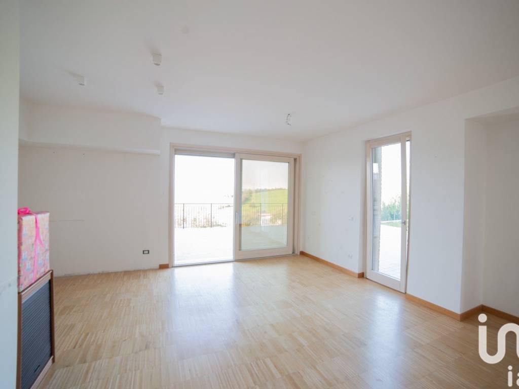 casa indipendente in vendita a Falconara Marittima