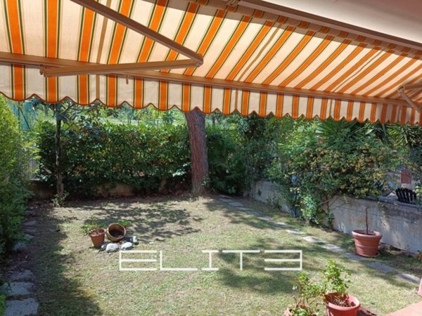 casa indipendente in vendita a Falconara Marittima in zona Palombina Vecchia