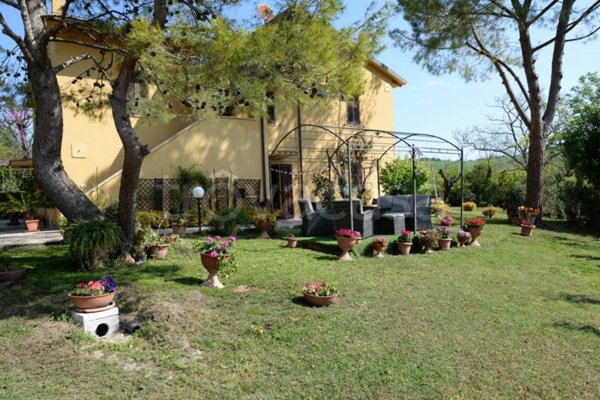 casa indipendente in vendita a Falconara Marittima