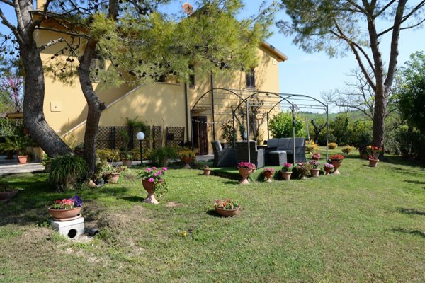 casa indipendente in vendita a Falconara Marittima