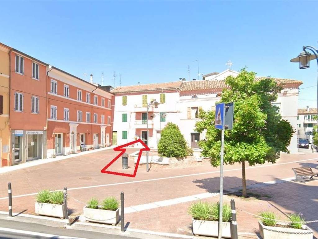 intera palazzina in vendita a Falconara Marittima in zona Castelferretti
