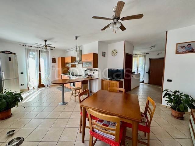 casa indipendente in vendita a Falconara Marittima