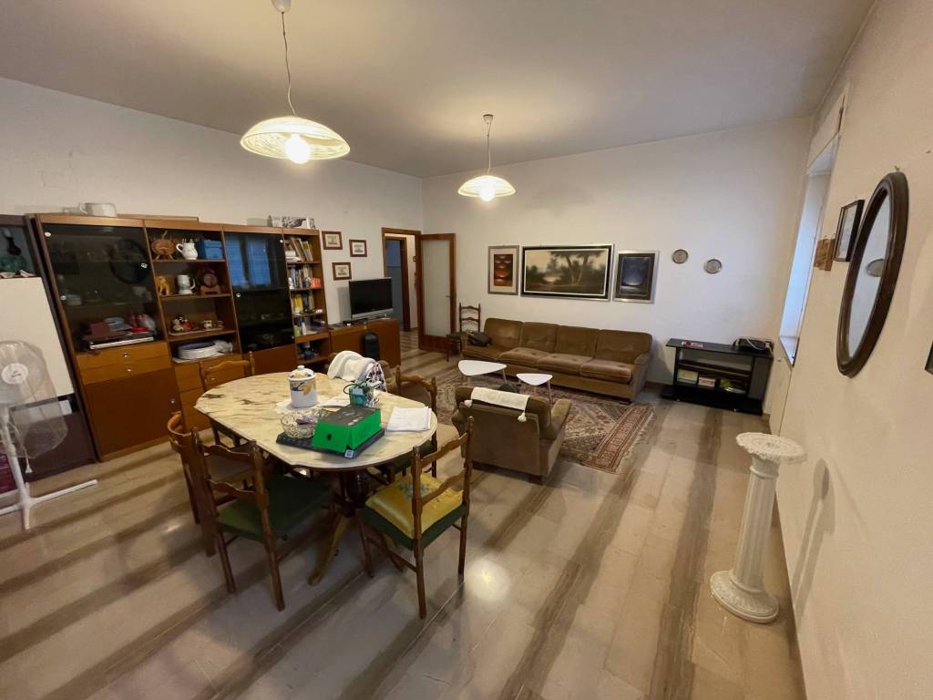 appartamento in vendita a Falconara Marittima