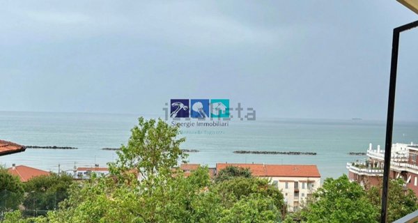 appartamento in vendita a Falconara Marittima
