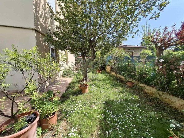 appartamento in vendita a Falconara Marittima in zona Castelferretti