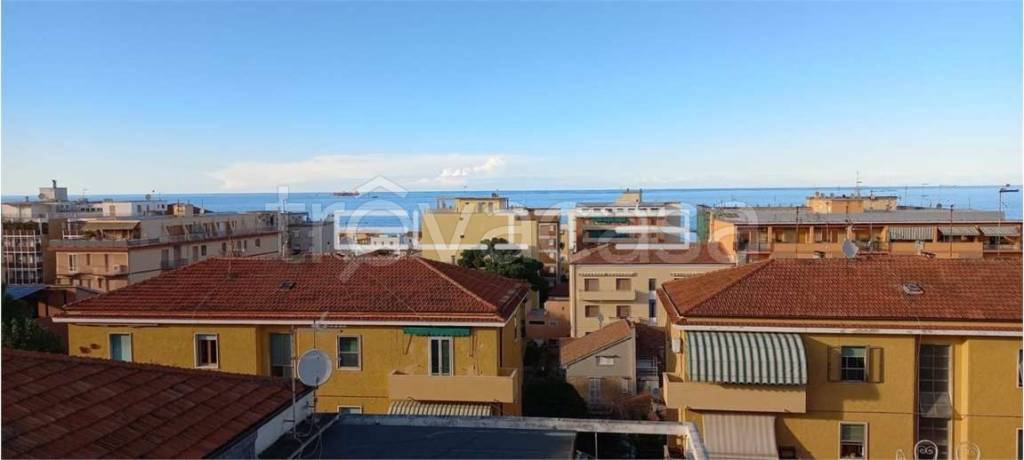 appartamento in vendita a Falconara Marittima