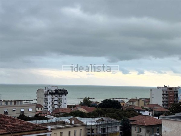 appartamento in vendita a Falconara Marittima