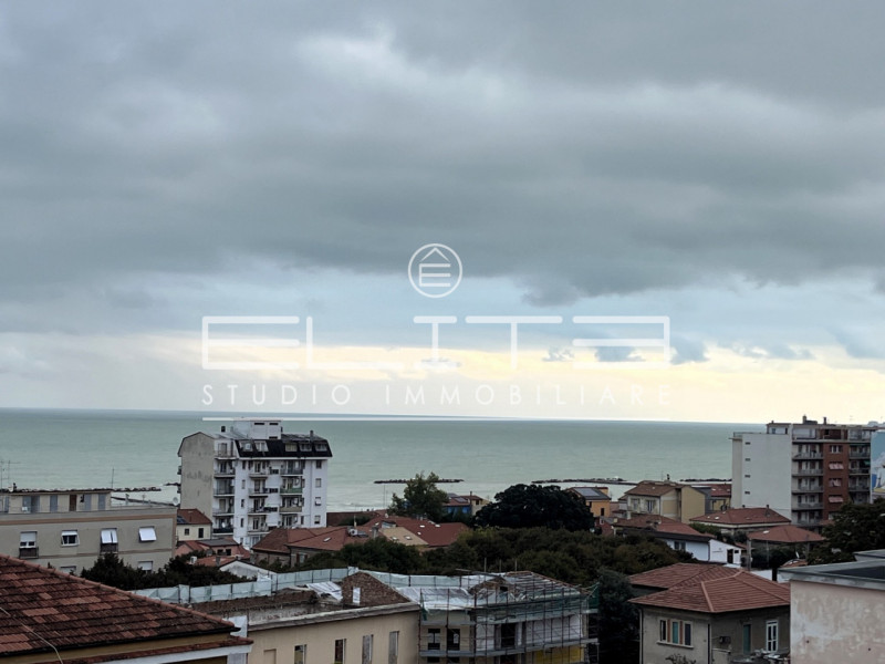 appartamento in vendita a Falconara Marittima in zona Falconara Alta