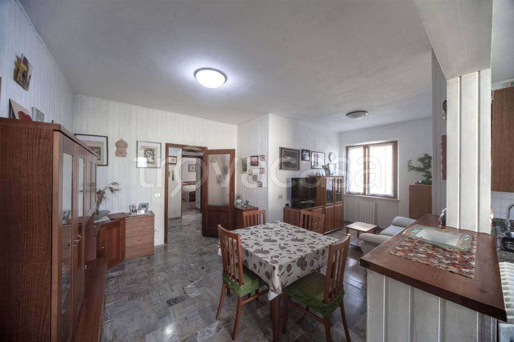 appartamento in vendita a Falconara Marittima