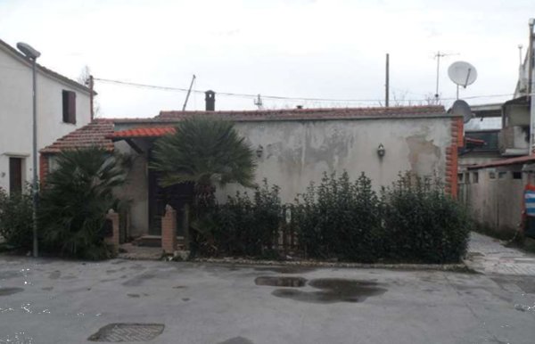 appartamento in vendita a Falconara Marittima in zona Fiumesino